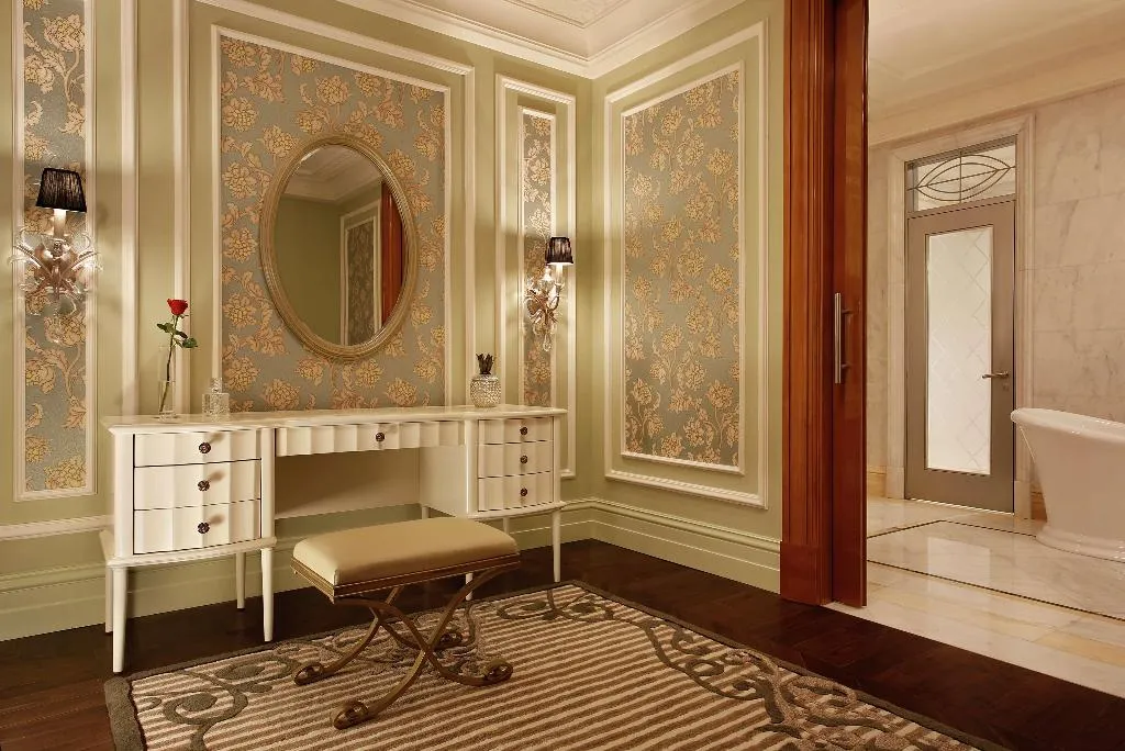 SUITE GRAND Room, Al Habtoor Palace, Dubai