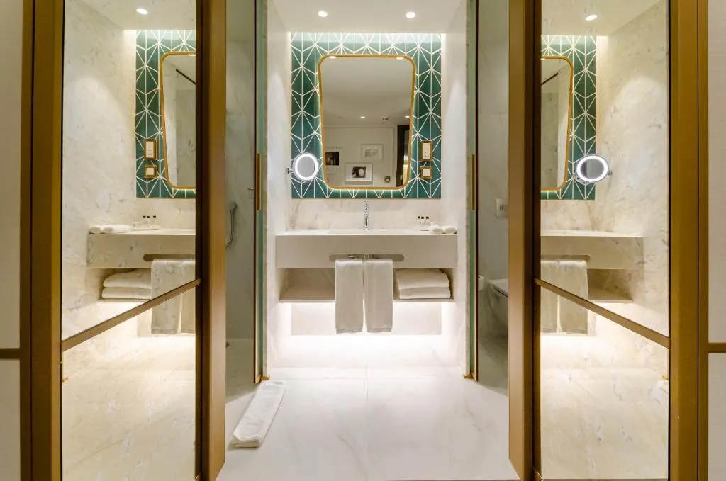 Room, The Emerald House Lisbon, Curio Collection by Hilt, Lisbon