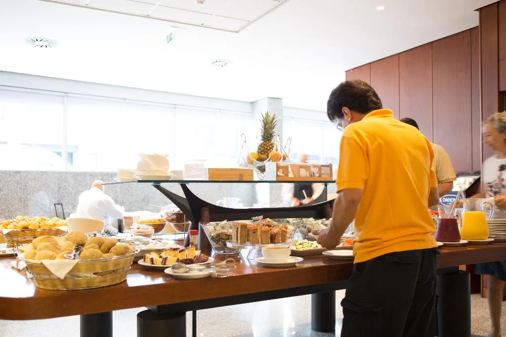 Restaurant, 3K Madrid, Lisbon