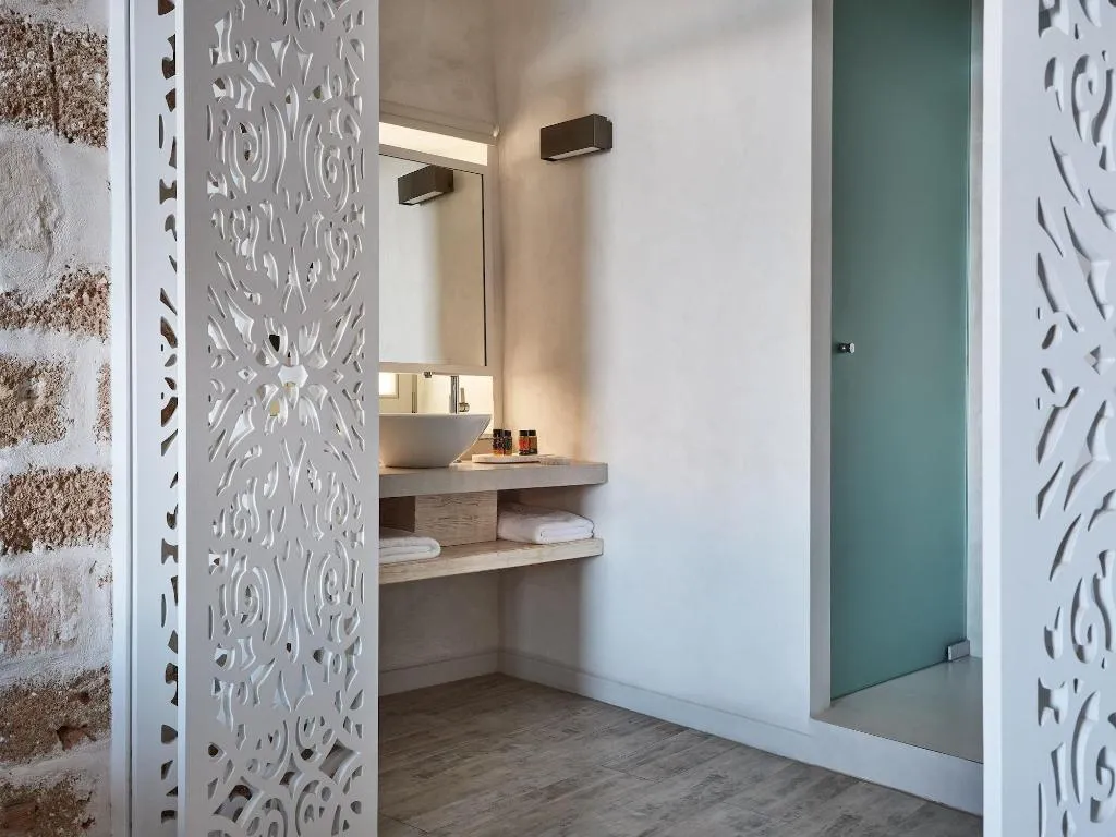 Room, Chania Inn, Crete
