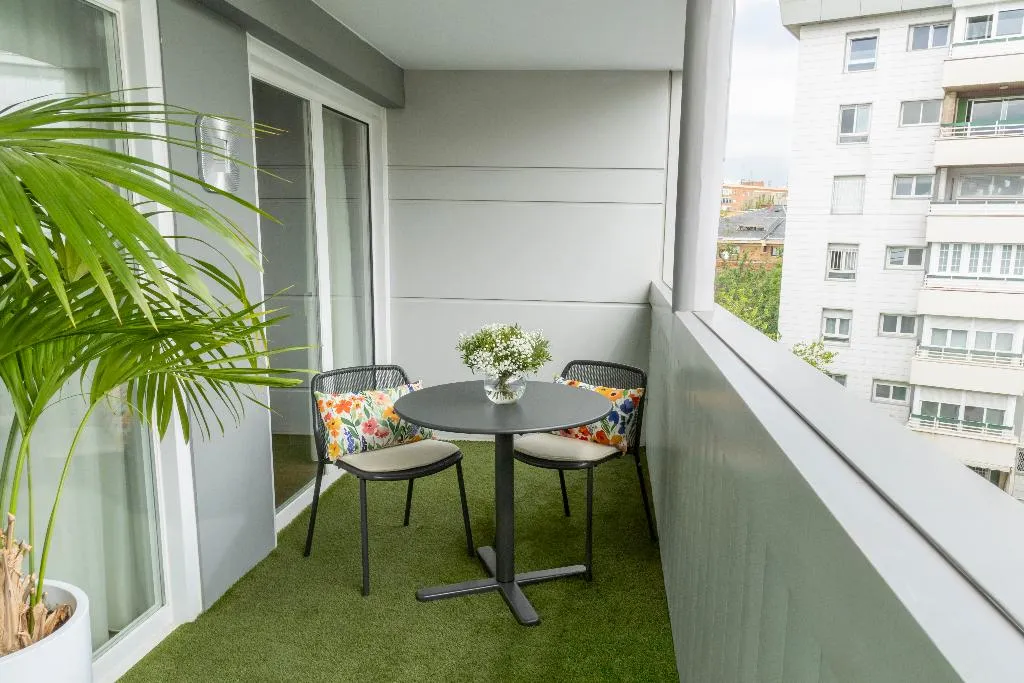 DOUBLE SUPERIOR WITH TERRACE Room, NH Paseo de la Habana, Madrid