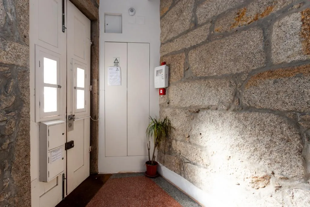 Lobby, Bcharming House, Porto