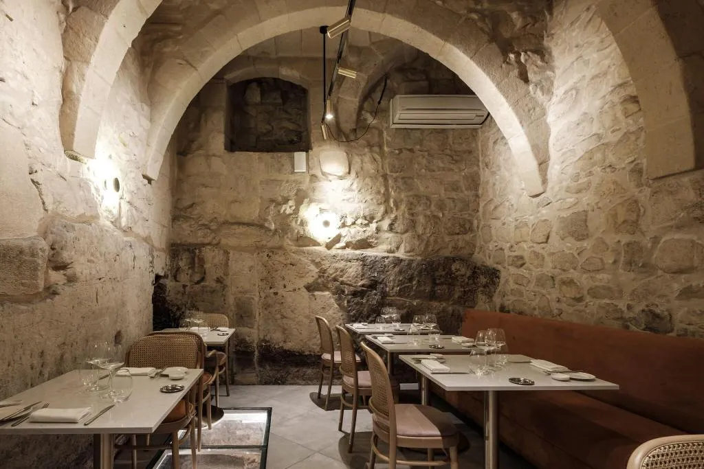 Restaurant, The Cumberland, Malta