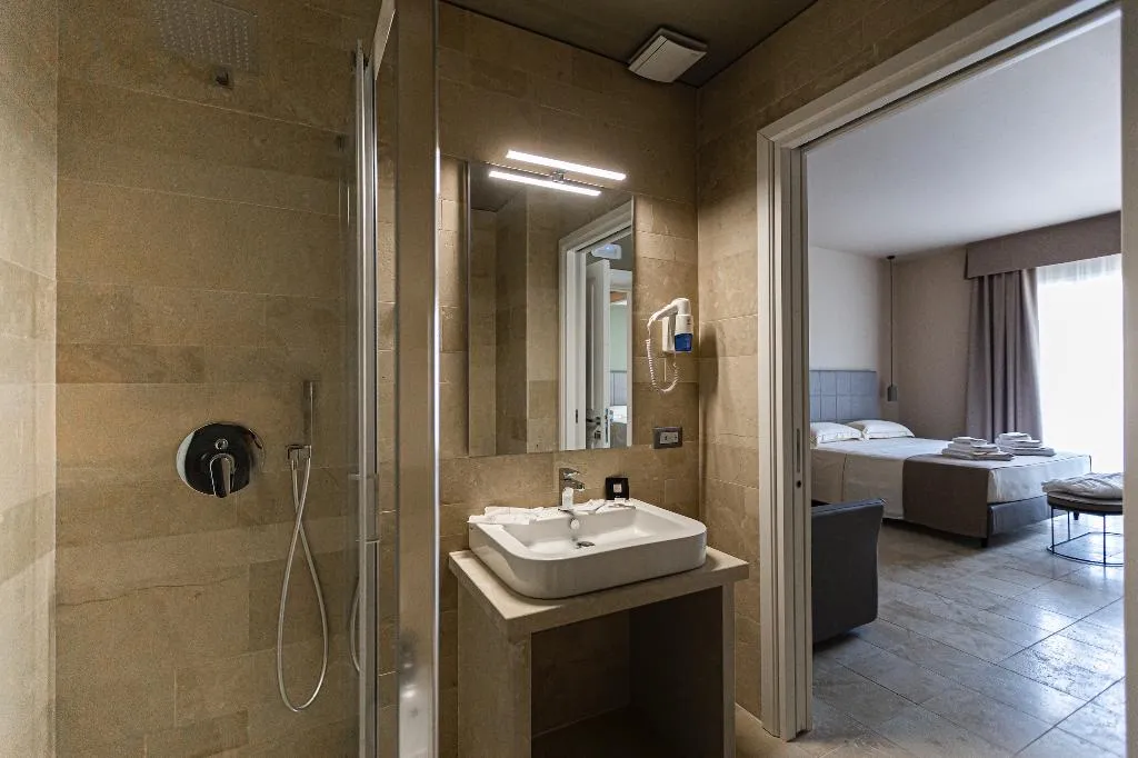 TRIPLE STANDARD Room, Charme Simon Bolivar, Catania