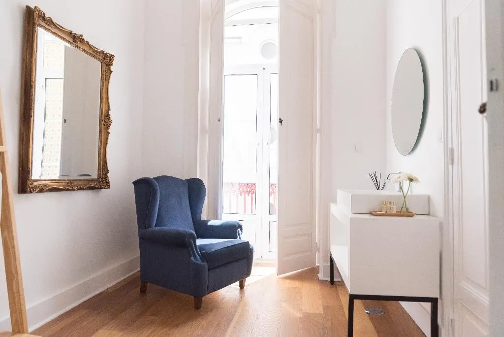 SUITE QUEEN SIZE BED Room, 1869 PrIncipe Real, Lisbon