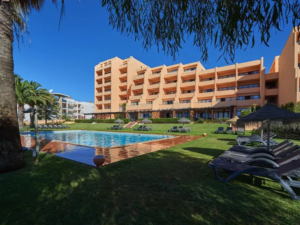 Pool, Meia Praia Lagos, Algarve