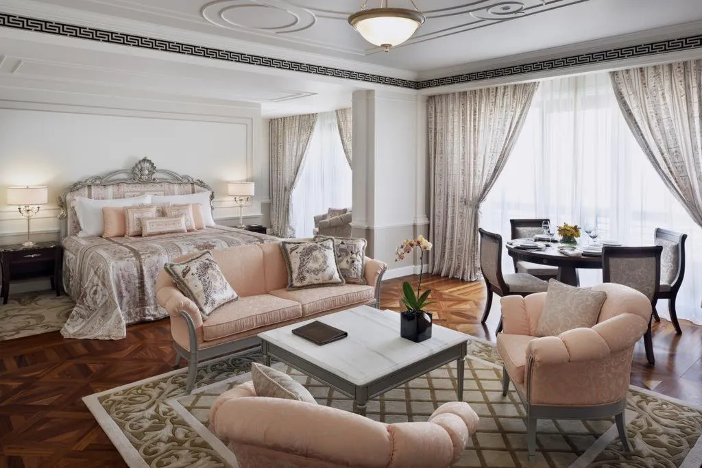 JUNIOR SUITE CITY VIEW Room, Palazzo Versace Dubai, Dubai