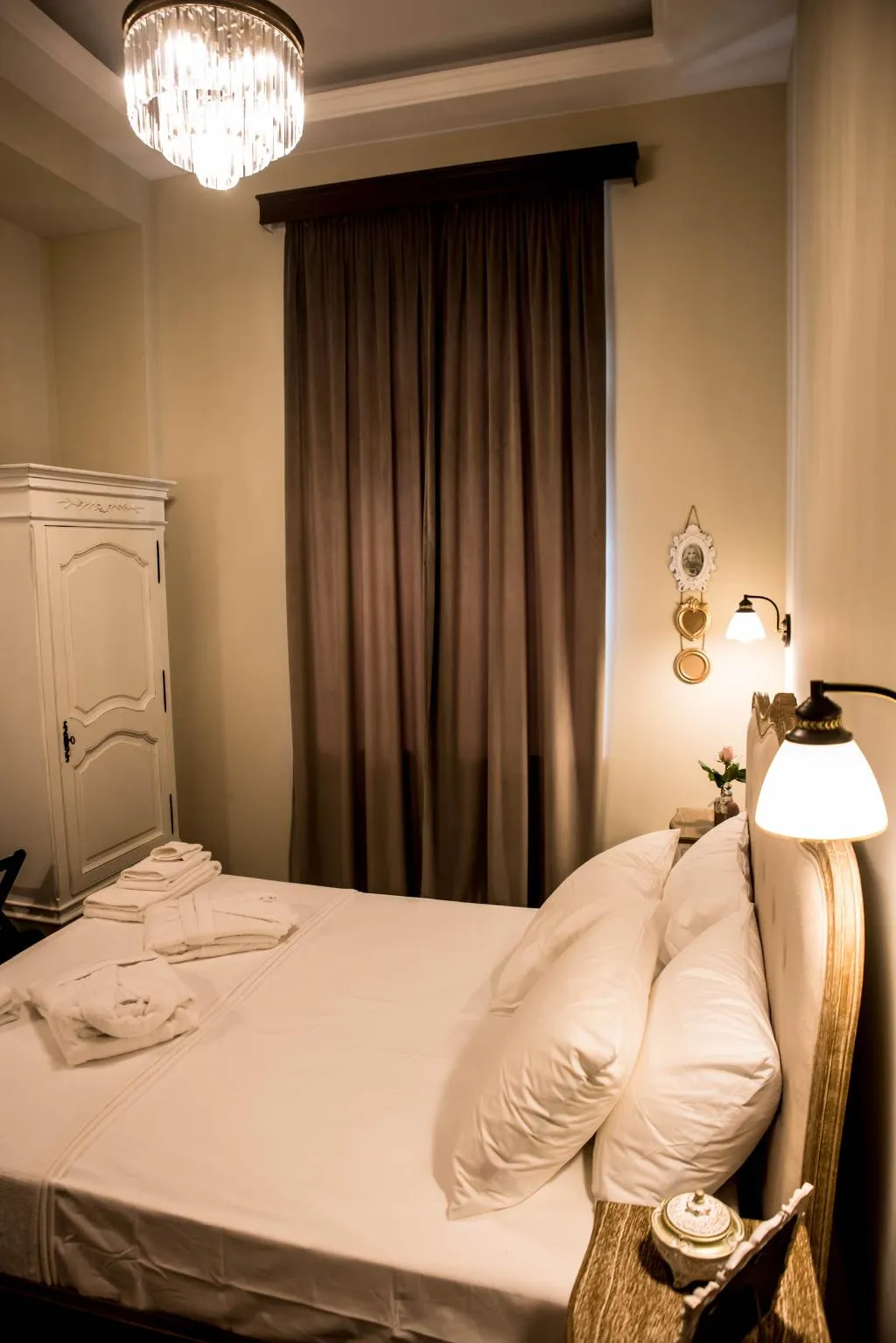 JUNIOR SUITE STANDARD Room, Kyria Boutique House, Athens