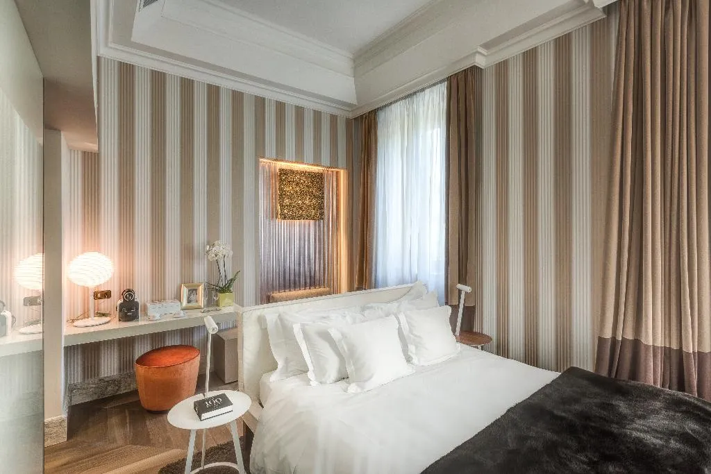DOUBLE EXECUTIVE Room, Palazzo Manfredi-Small Luxury Hotels of the World, Rome