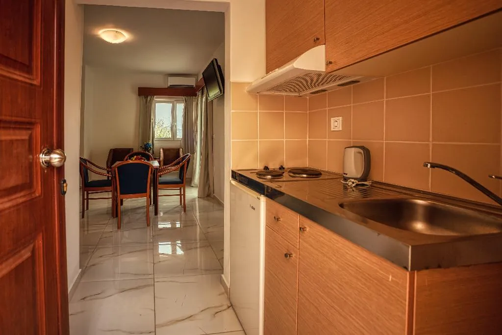 FAMILY ROOM CAPACITY 4 Room, Elounda Residence Resort & Waterpark, Crete