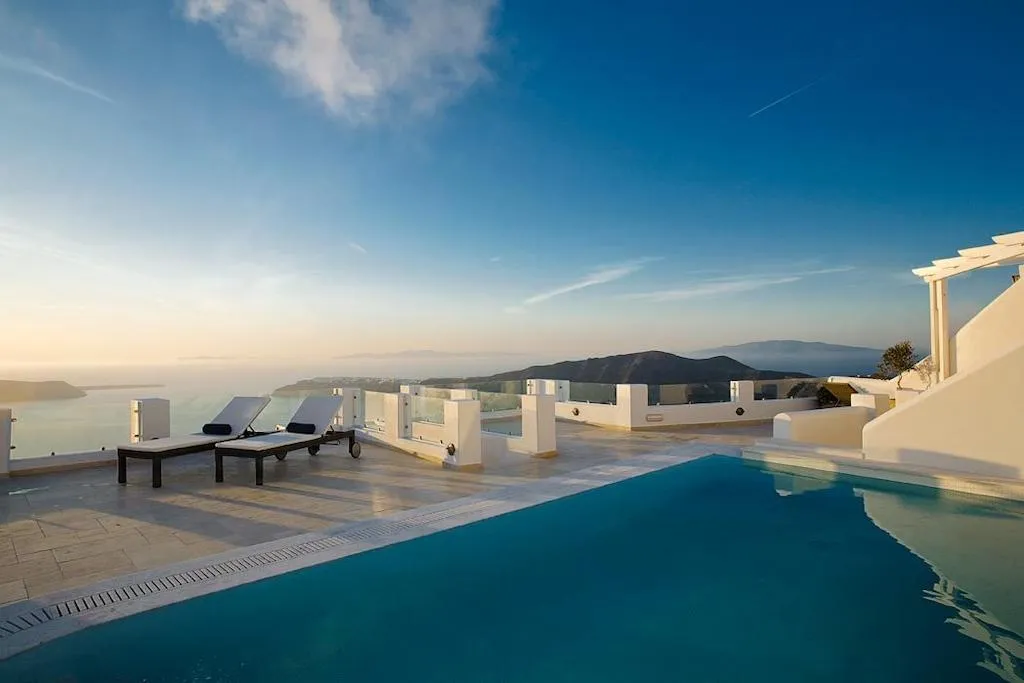 SUITE STANDARD Room, Above Blue Suites, Santorini