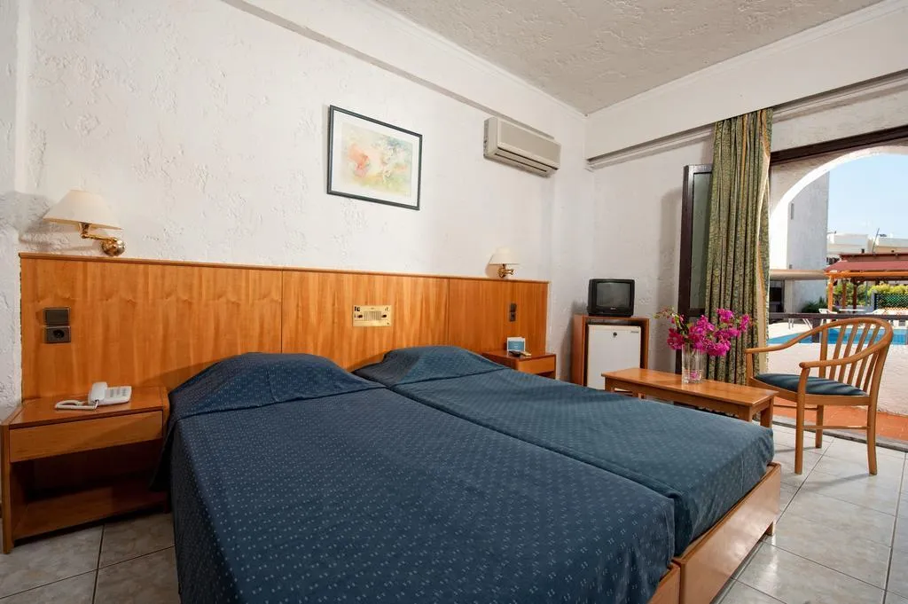 Double or Twin STANDARD Room, Heronissos, Crete