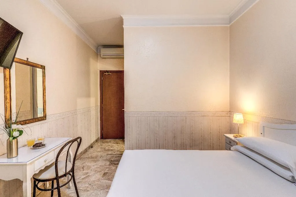 DOUBLE STANDARD Room, Hotel Orazia, Rome