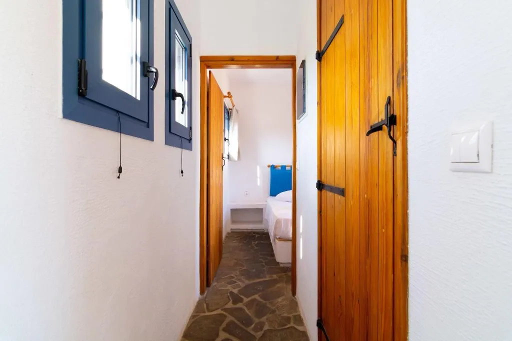 Room, Okirroi Villas and Apts, Crete