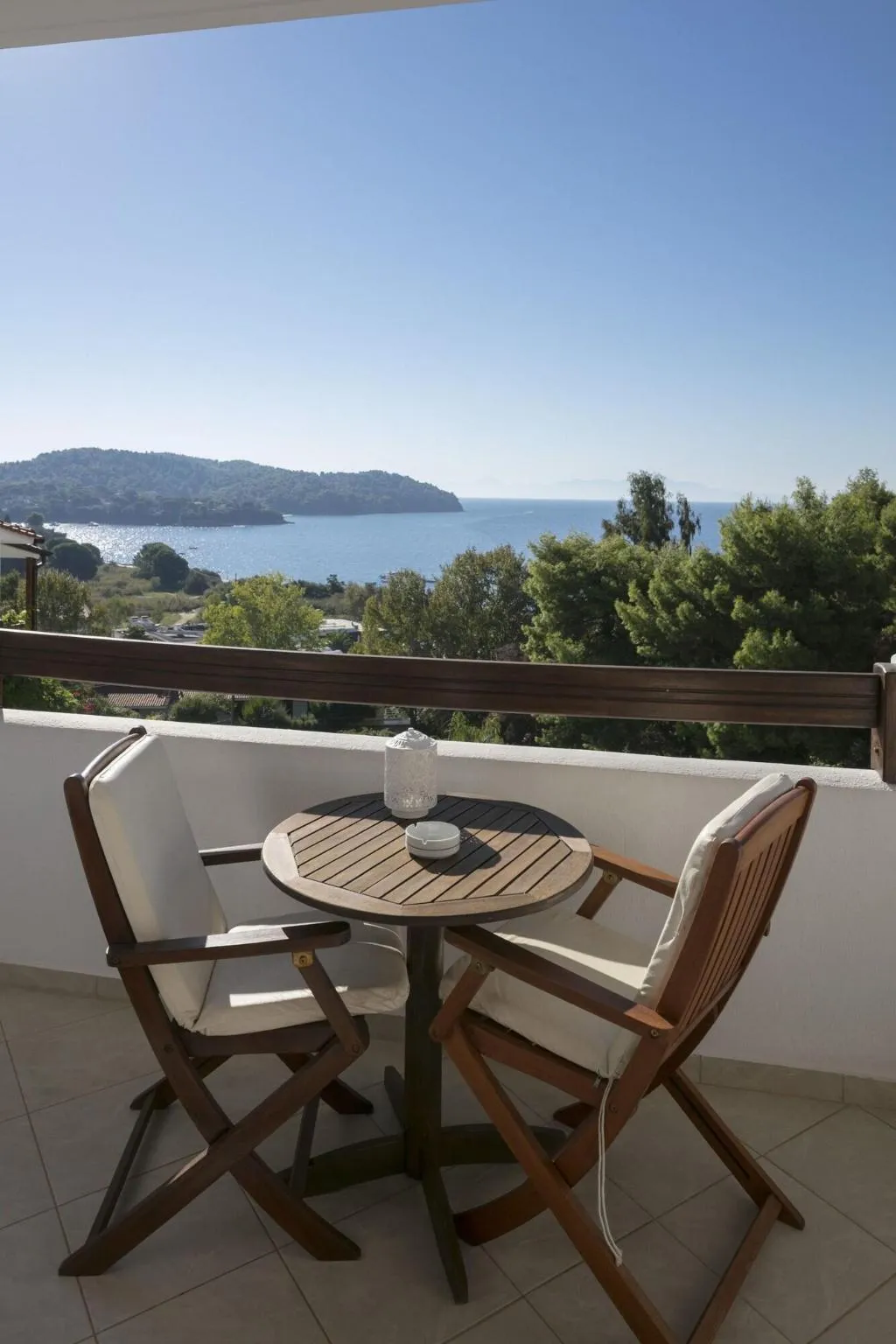 Room, Magic, Skiathos