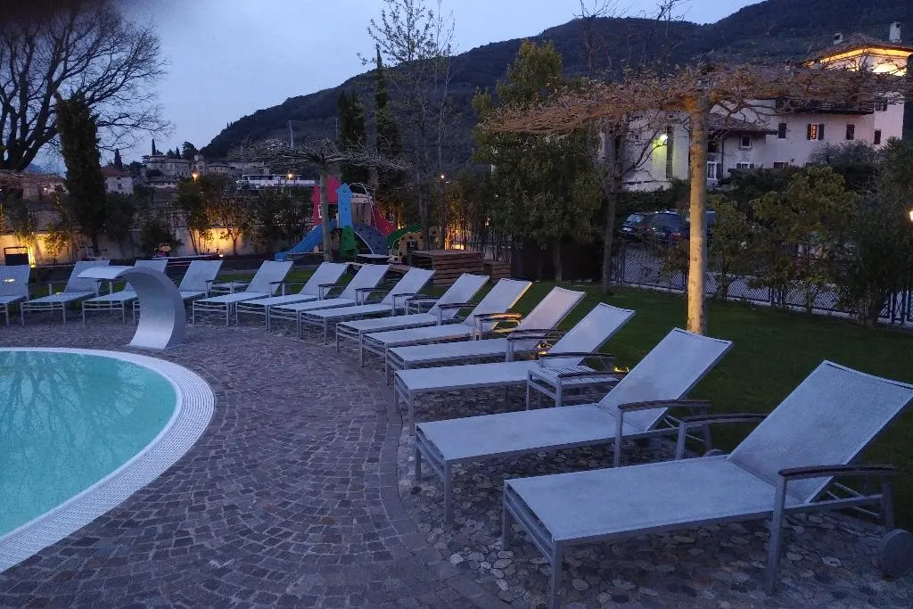 General view, 4 Limoni Apartment Resort, Milan
