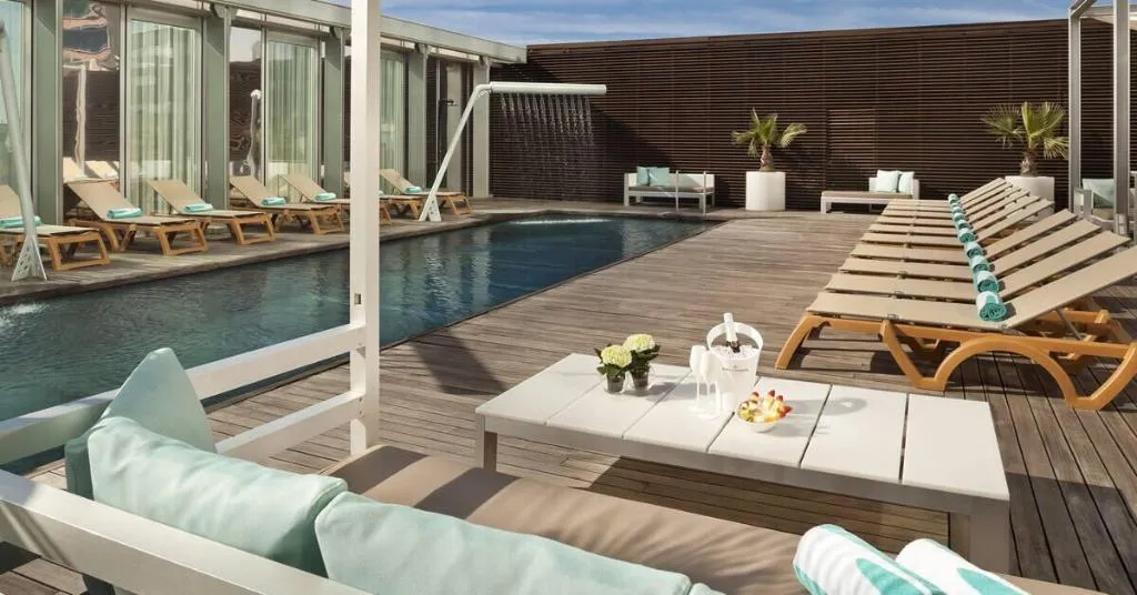 Pool, Melia Barcelona Sky, Barcelona