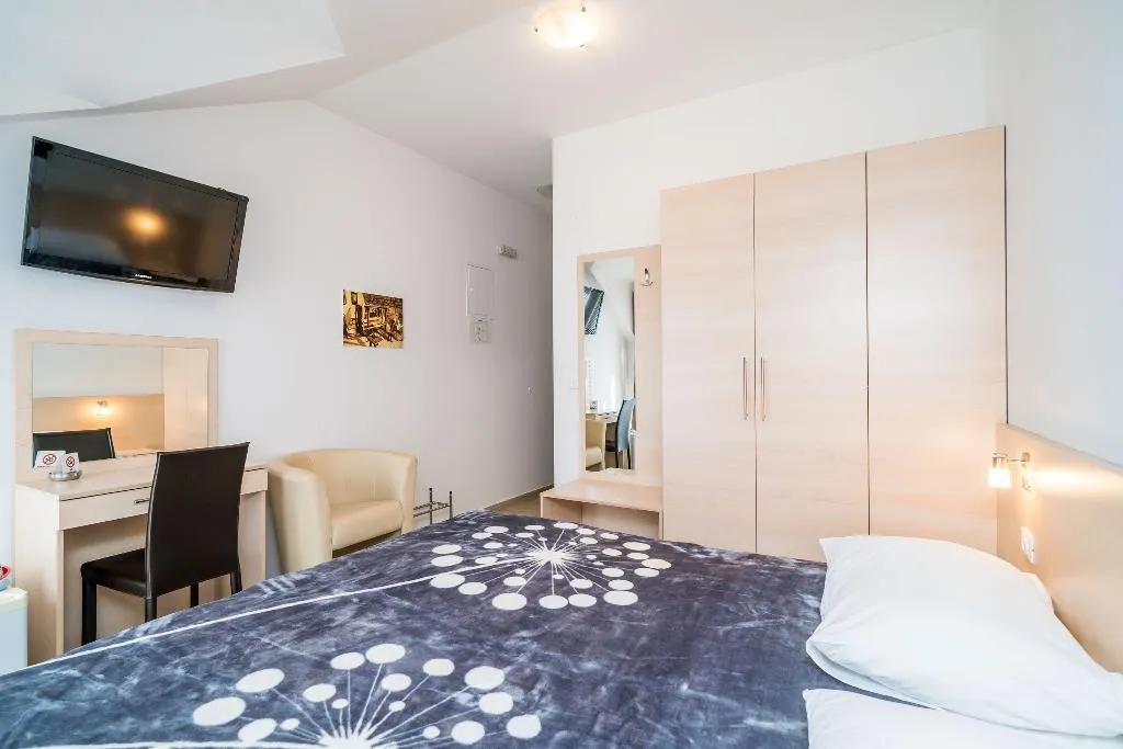 APARTMENT TWO BEDROOMS WITH TERRACE Room, Villa Samba, Dubrovnik