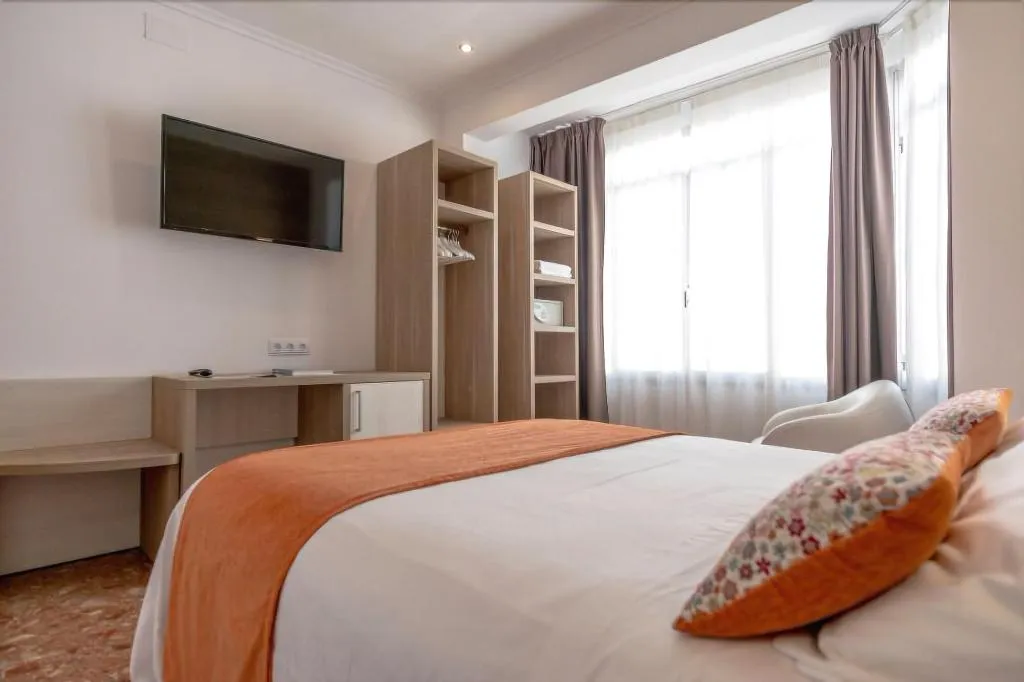 Room, Hostal Menurka, Menorca