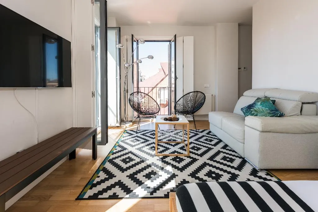 STUDIO CAPACITY 3 Room, Apartamentos Madrid Puerta del Sol, Madrid