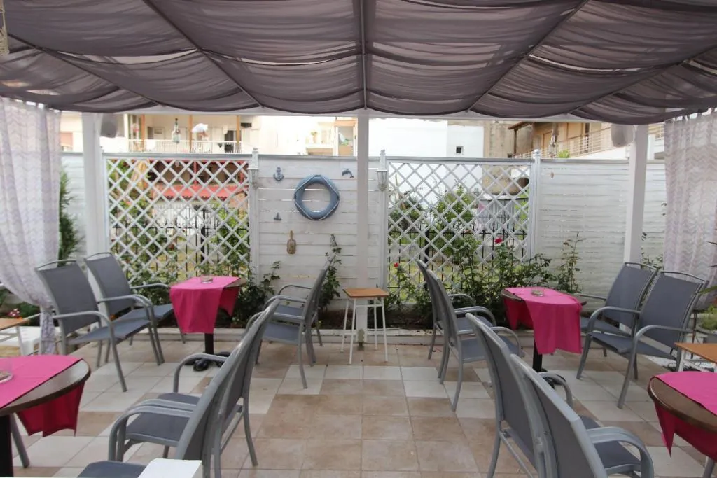 Terrace, Mallas, Halkidiki