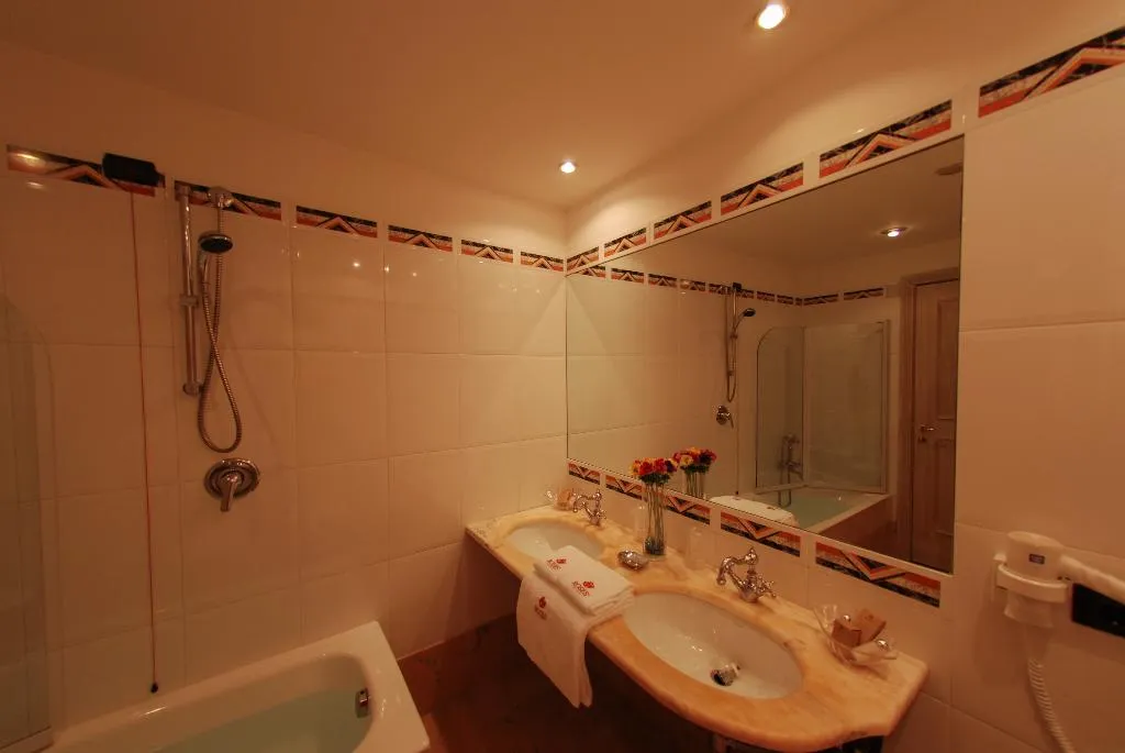 SUITE STANDARD Room, De la Ville, Rome