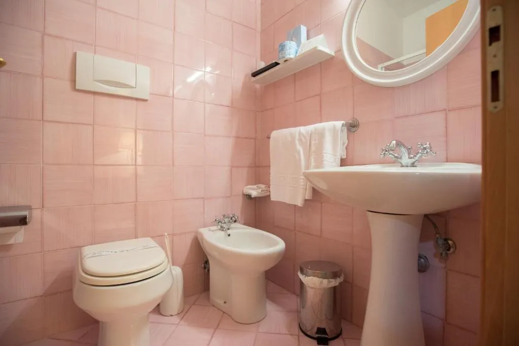 Room, Villa Maria, Naples