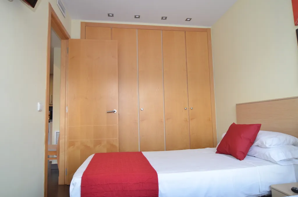 APARTMENT CAPACITY 3 ONE BEDROOM Room, Valencia Rental, Valencia