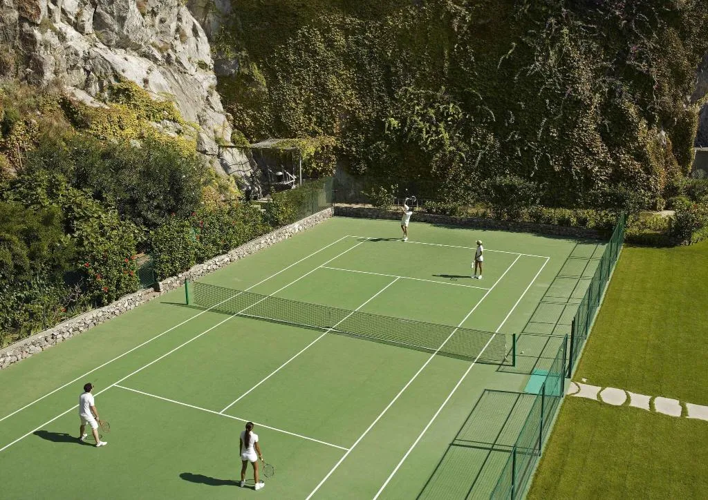 Sports and Entertainment, Il San Pietro, Naples