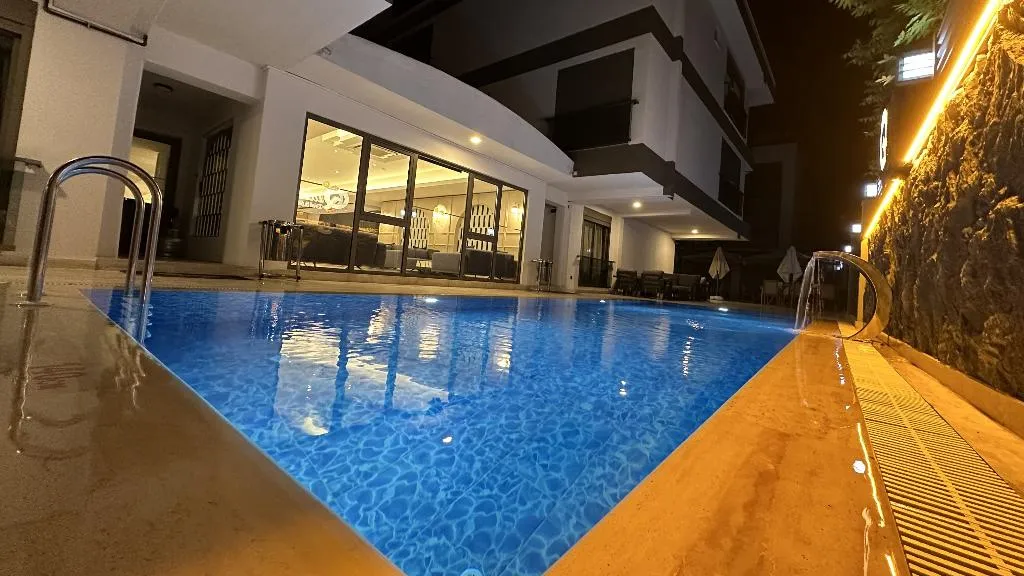 Pool, Quality Gold Suit, Antalya