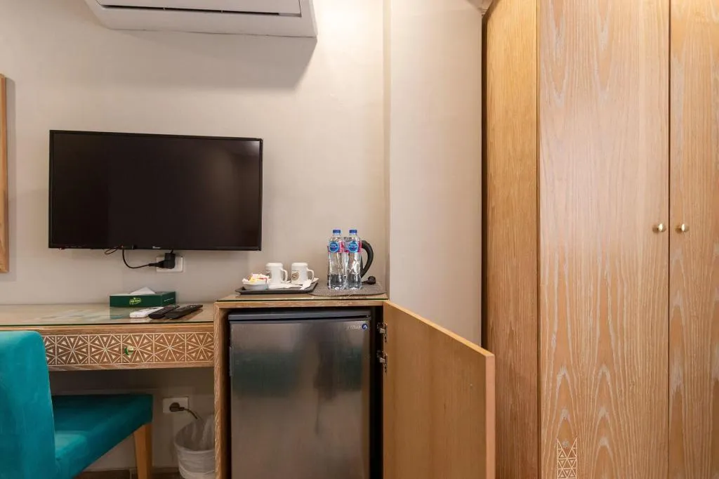 Room, Mamluk Pyramids Hotel, Cairo