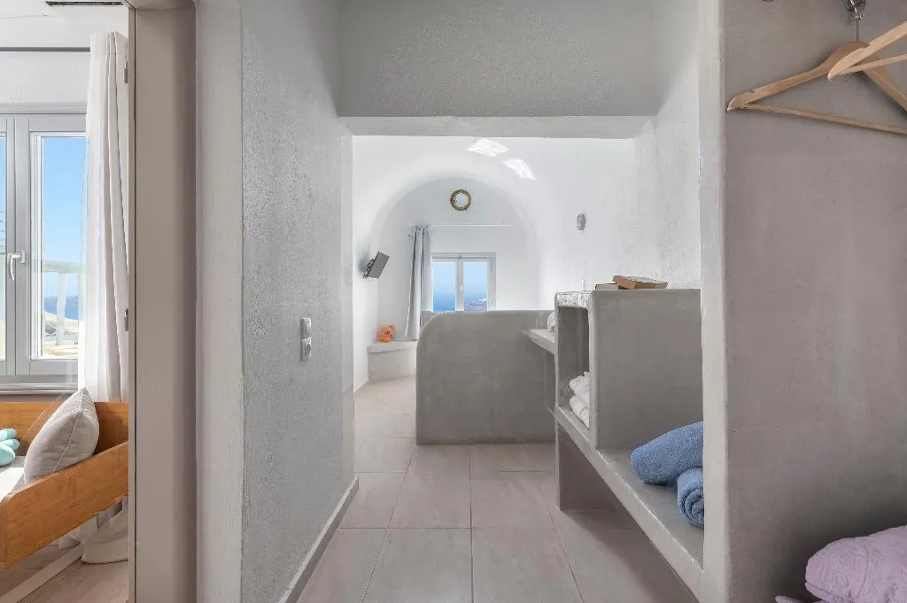 SUITE SUPERIOR SEA VIEW Room, Gizis Cliffside Suites, Santorini