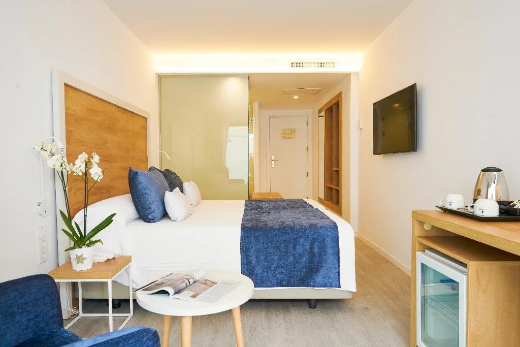 DOUBLE STANDARD Room, Eurostars Puerto de Ibiza, Ibiza