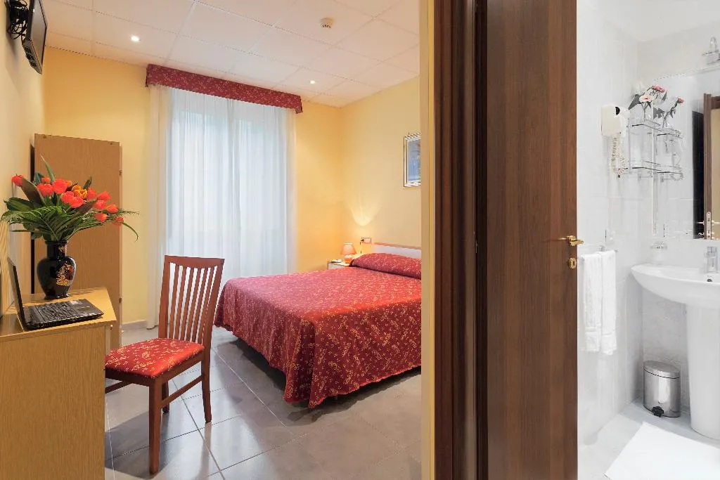 TRIPLE STANDARD Room, Oriente, Rome