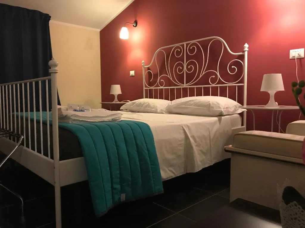 DOUBLE CLASSIC Room, Ascot Hotel, Naples