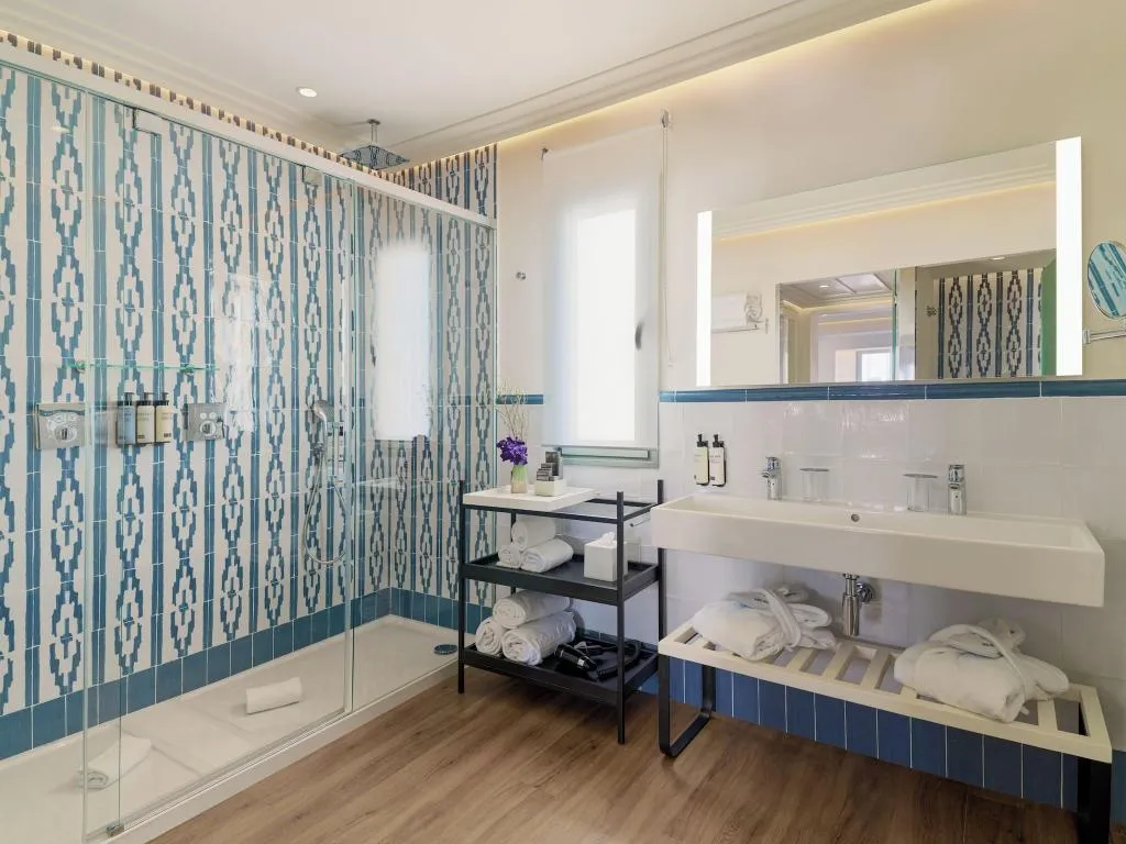 JUNIOR SUITE DELUXE Room, H10 Universitat, Barcelona