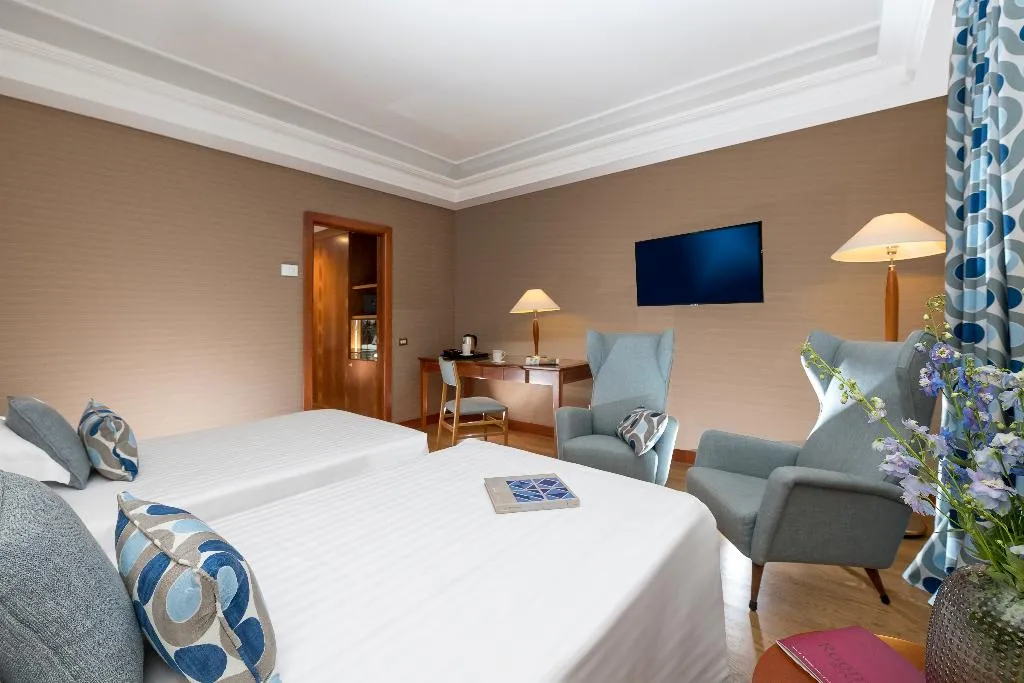DOUBLE SINGLE USE CLASSIC Room, Royal Continental, Naples