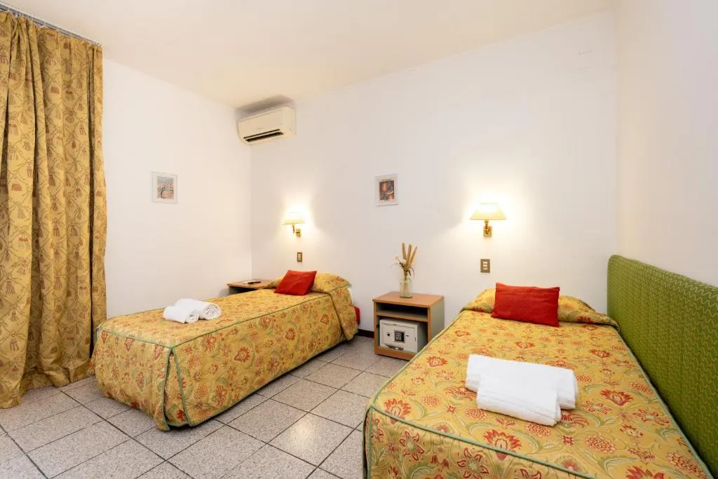 TWIN CLASSIC Room, Camelia Rooms Venice, Venice