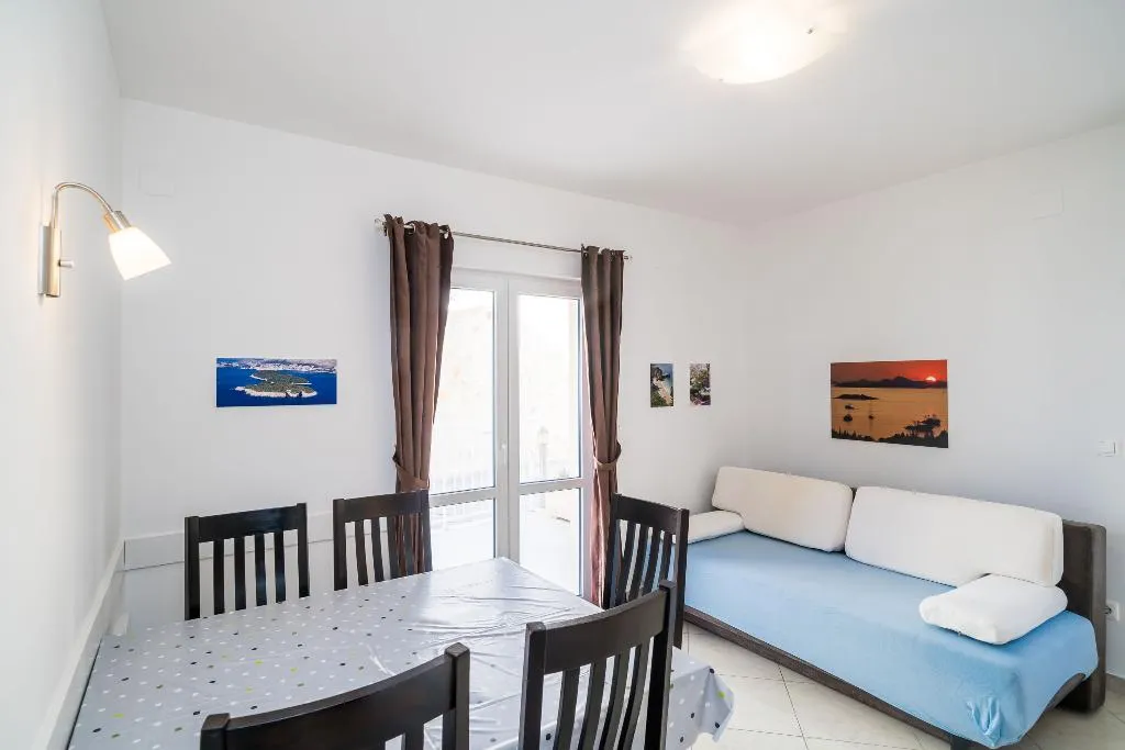 APARTMENT TWO BEDROOMS WITH TERRACE Room, Villa Samba, Dubrovnik