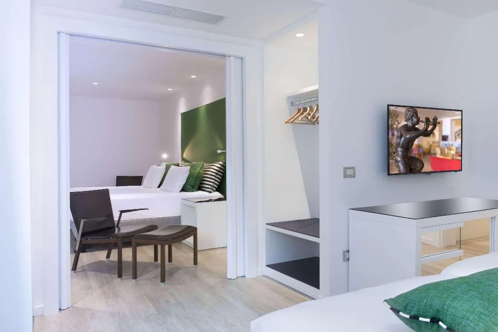 Room, Hilton Sorrento Palace, Naples