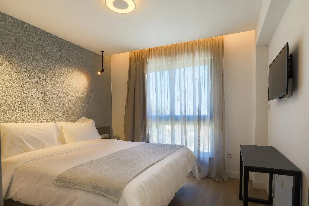 APARTMENT ONE BEDROOM Room, Quality Lodge, BW Premier Collection, Cyprus