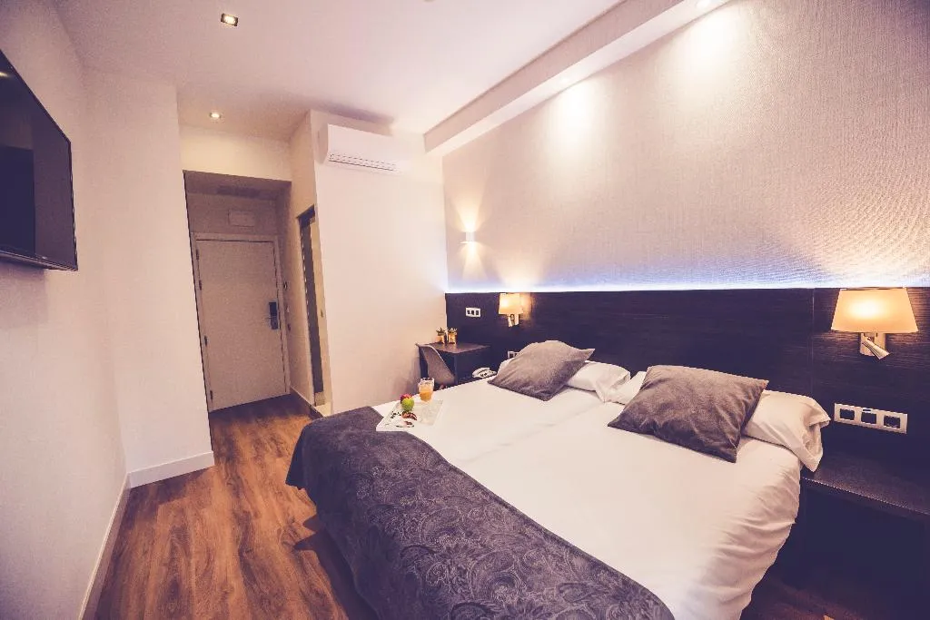 DOUBLE STANDARD Room, Marlasca, Madrid