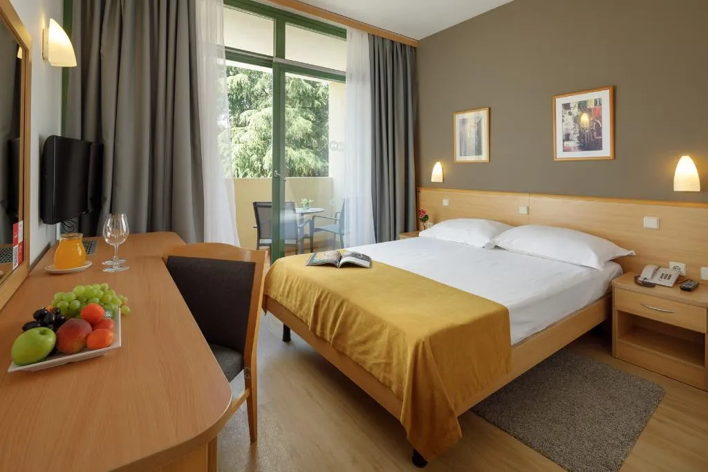 DOUBLE SUPERIOR PARK VIEW Room, Hotel Aurora Plava Laguna, Istria
