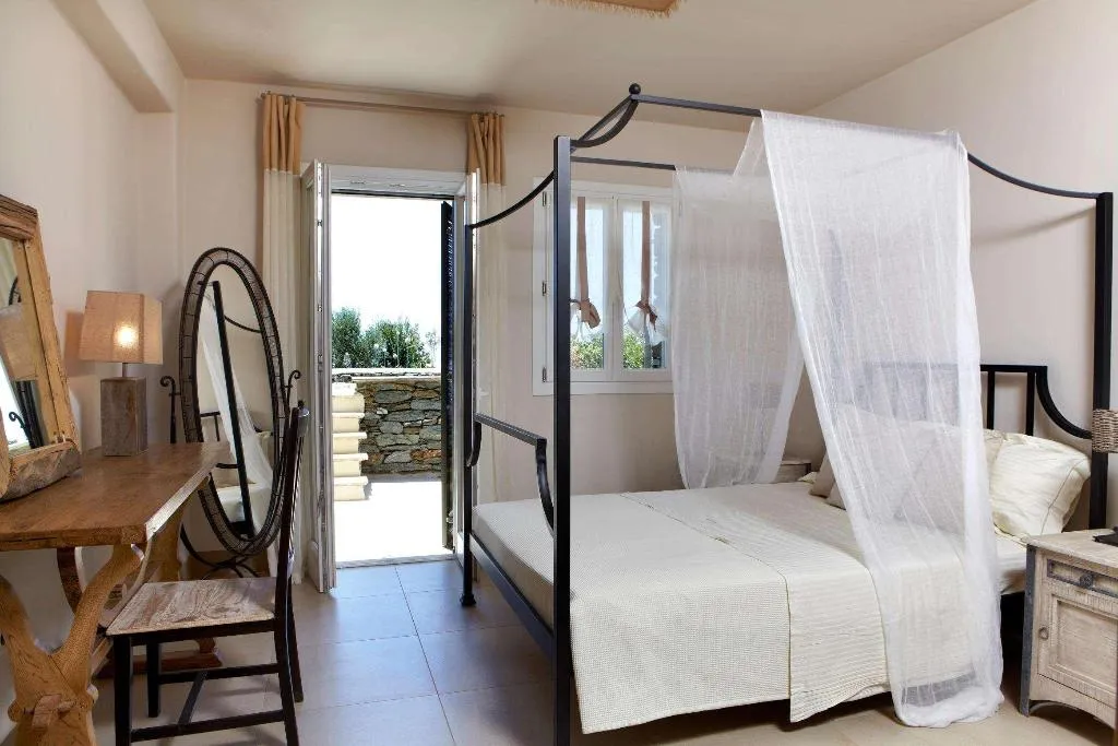 Room, Diles & Rinies, Mykonos