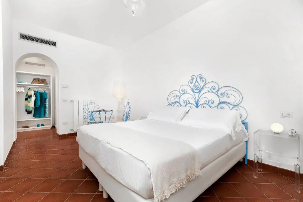 JUNIOR SUITE CAPACITY 3 Room, Villa Oriana Relais, Naples