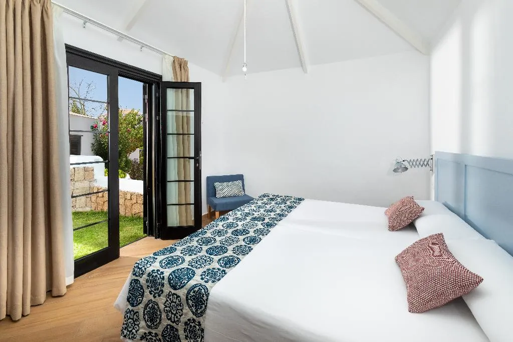 BUNGALOW CAPACITY 3 TWO BEDROOMS Room, Los Cardones Boutique Village, Tenerife