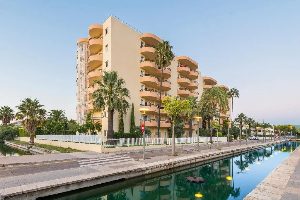 General view, Aparthotel Alcudia Beach, Majorca