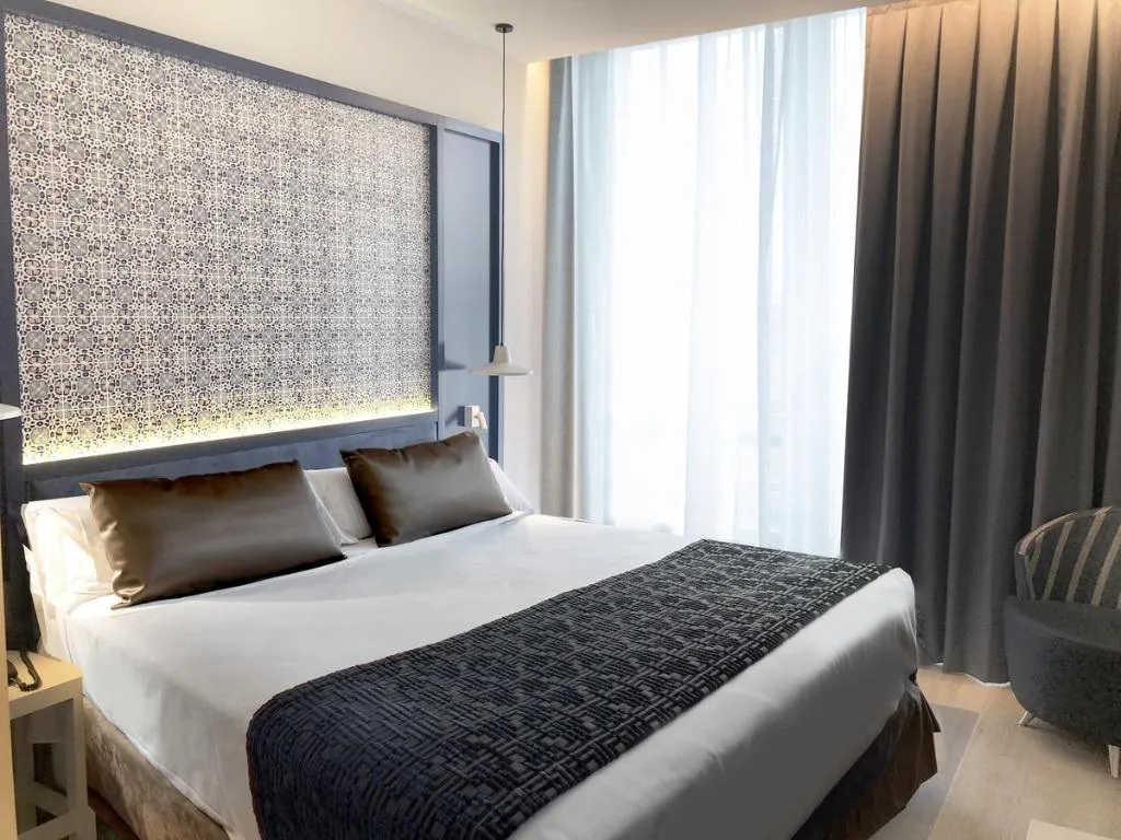 Room, Catalonia Porto, Porto