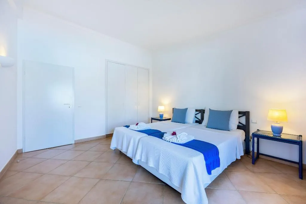 Room, Vila Palmeira, Algarve