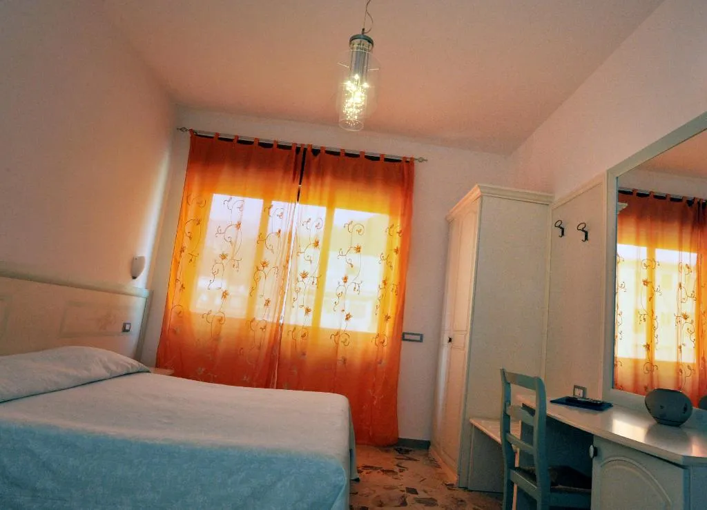 APARTMENT STANDARD Room, Le Case Della Costa, Naples